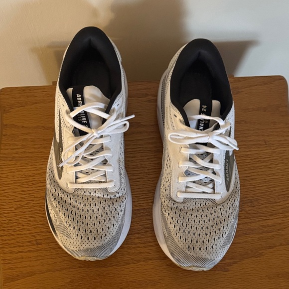 Brooks Men’s Adrenaline White and Gray Running Shoes